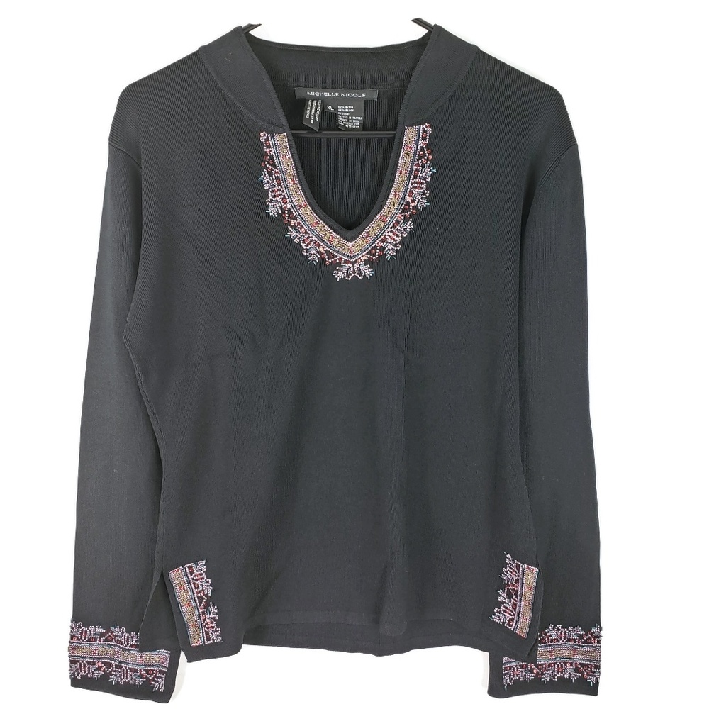 Michelle Nicole  women's sweater  black V neck B7